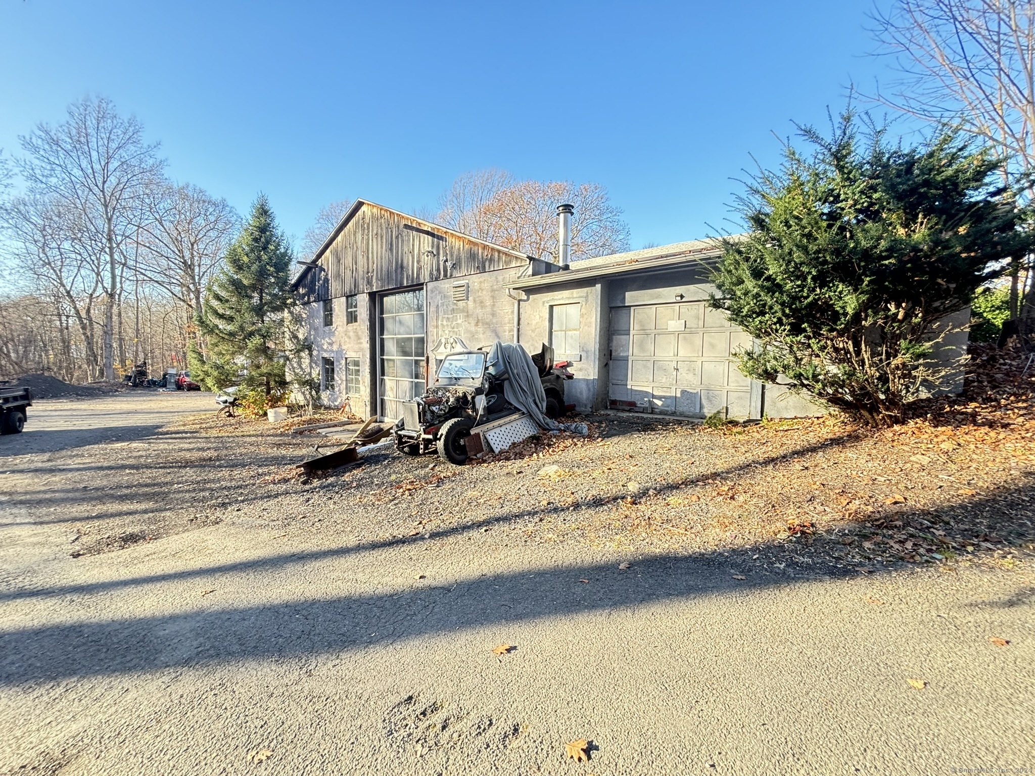 536 Scott Road Property Photo 2