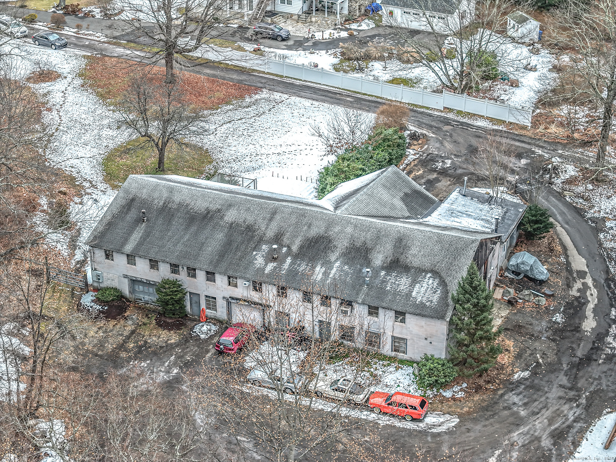 536 Scott Road Property Photo 4