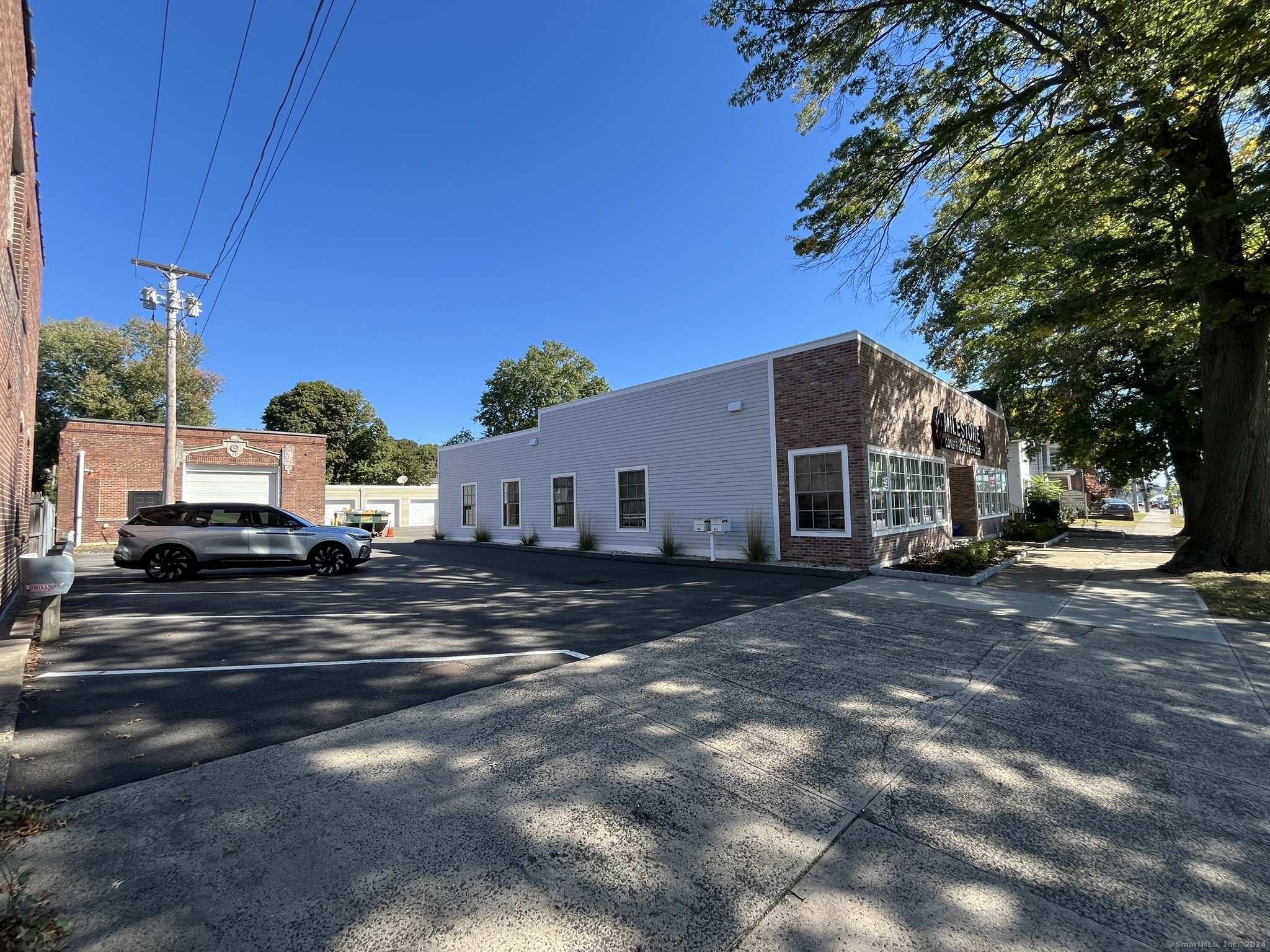 442 Forbes Avenue Property Photo 4