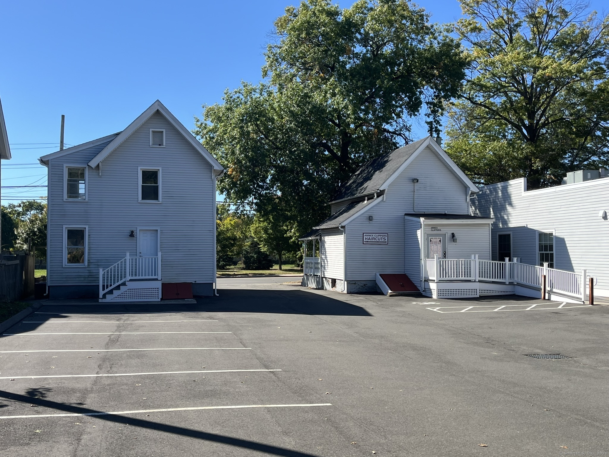 442 Forbes Avenue Property Photo 8