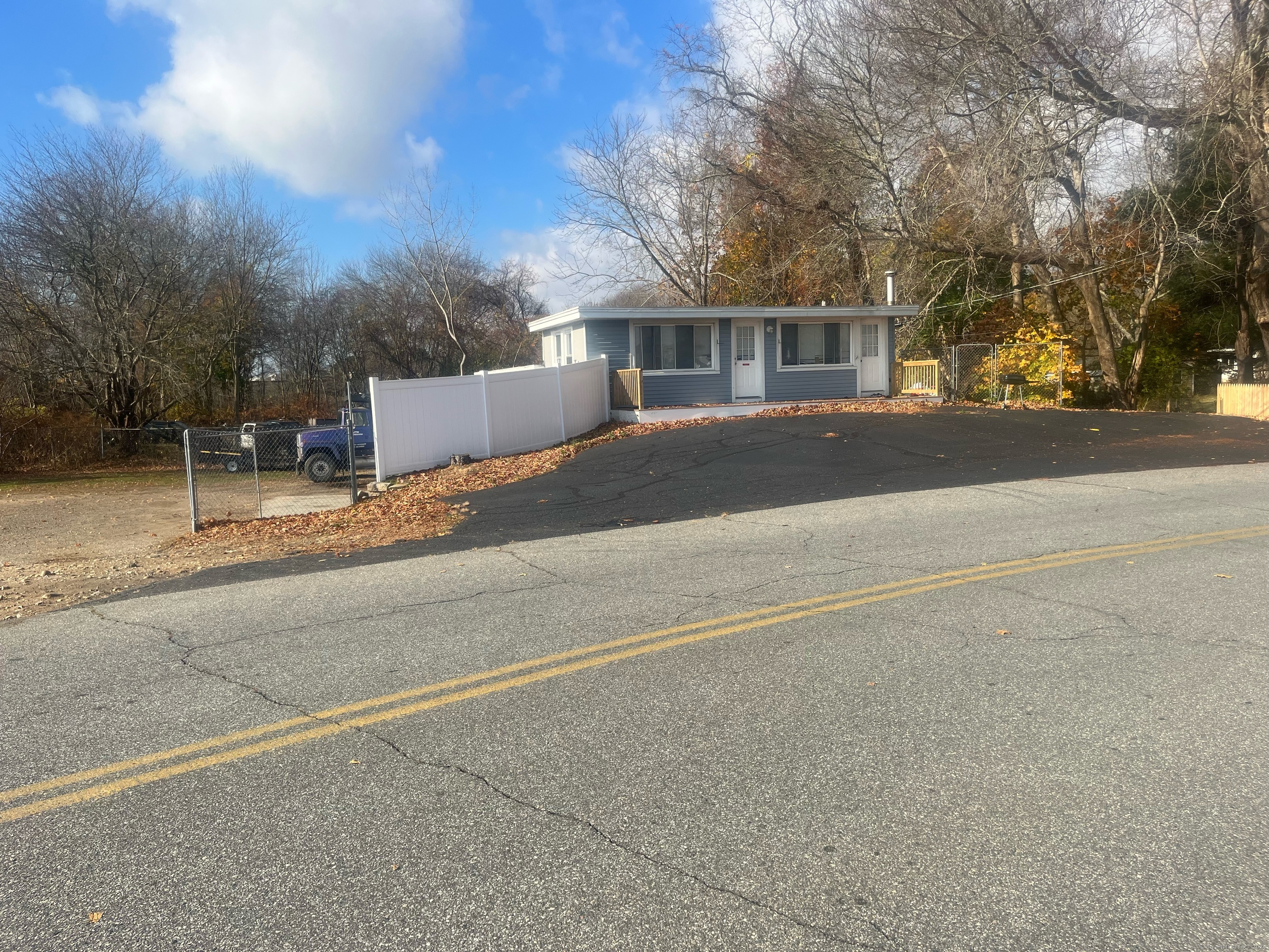 9-19 King Street Property Photo 1