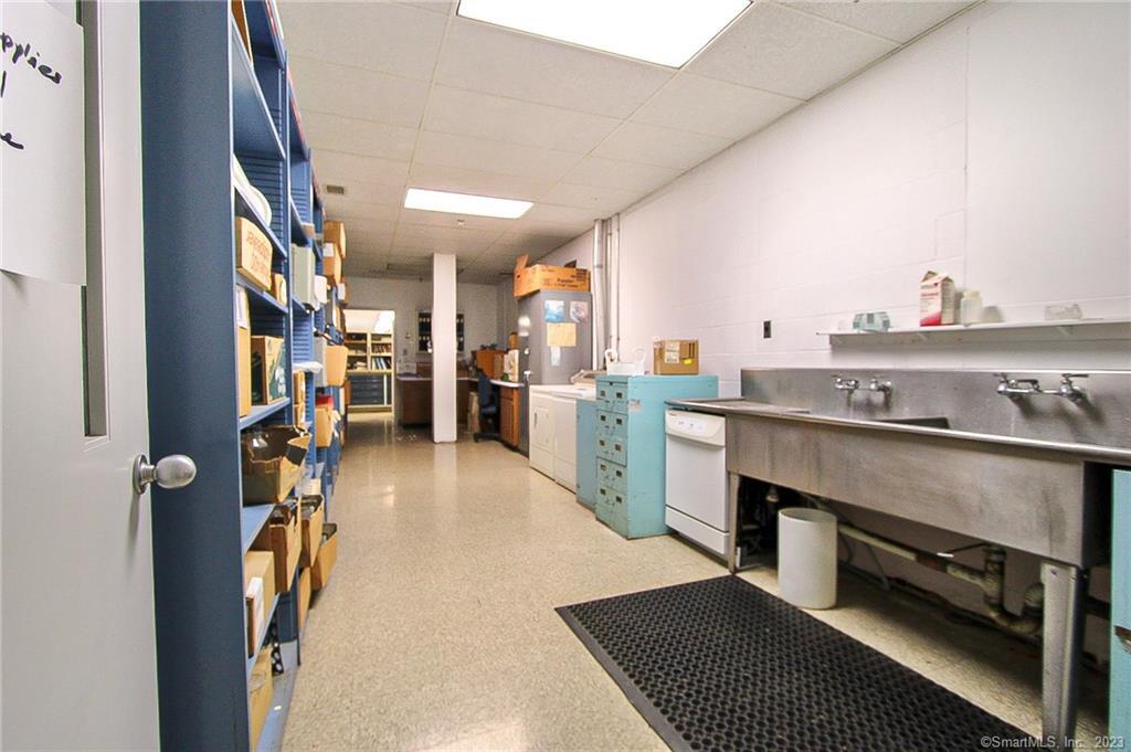 2 Elm Street Property Photo 23