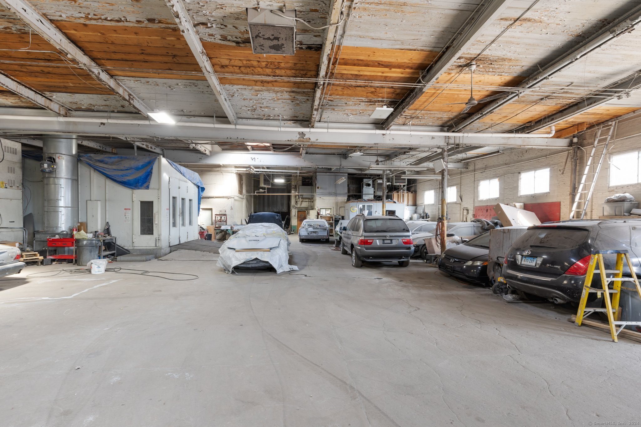 709 Windsor Street Property Photo 17