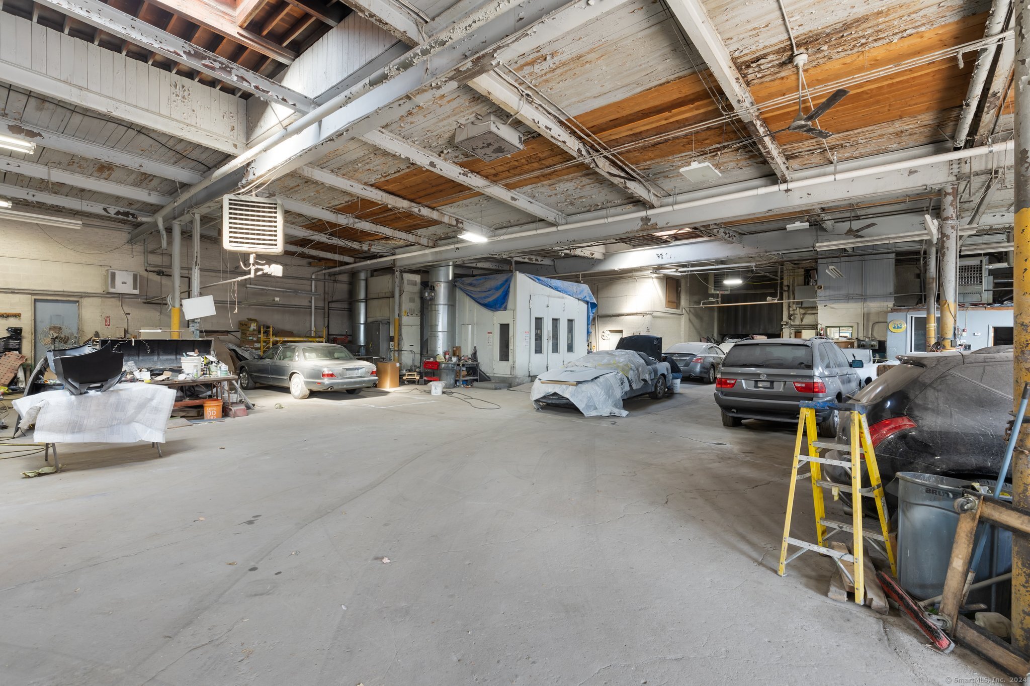 709 Windsor Street Property Photo 18