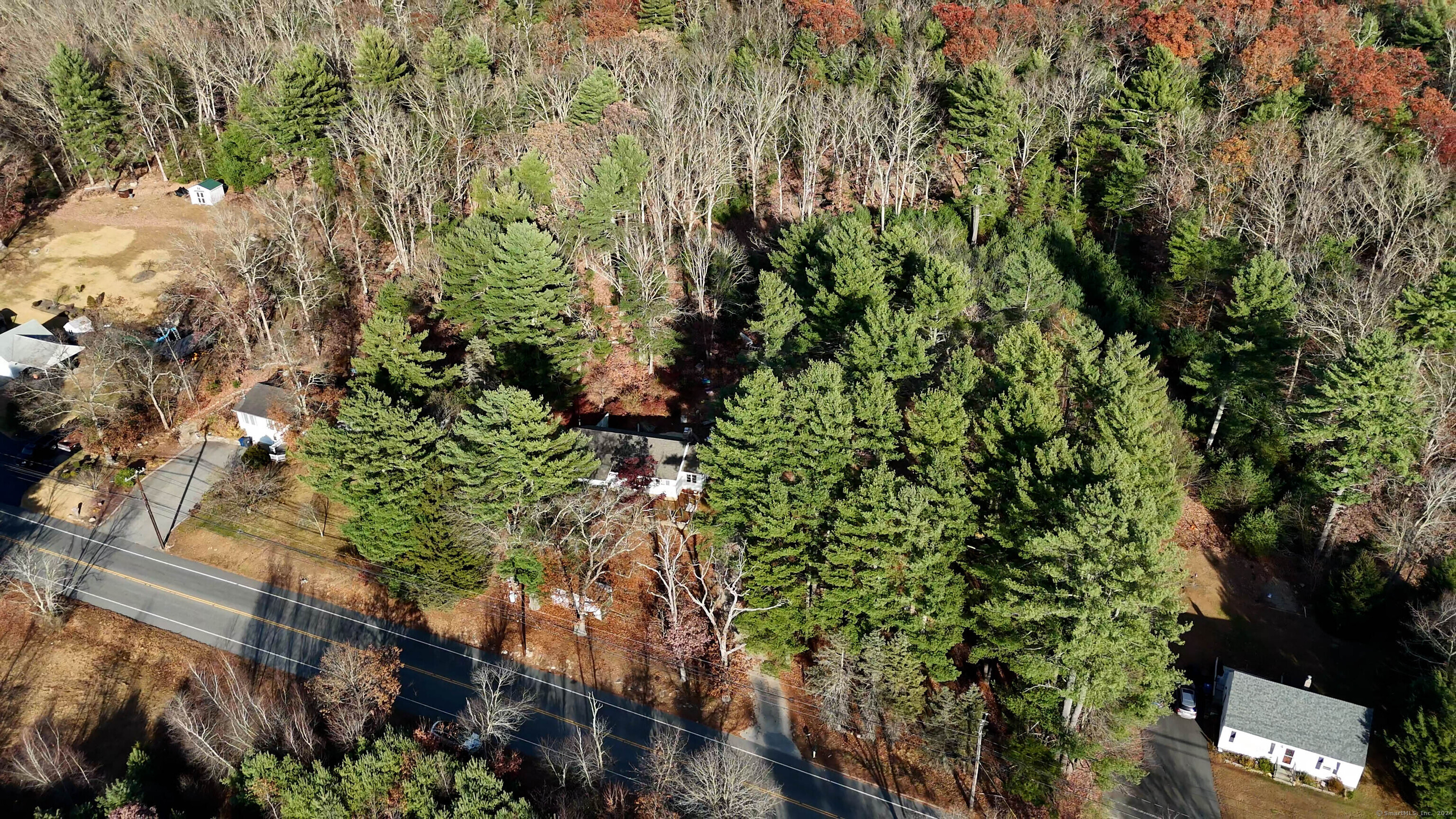 44 Putnam Pike Property Photo 2