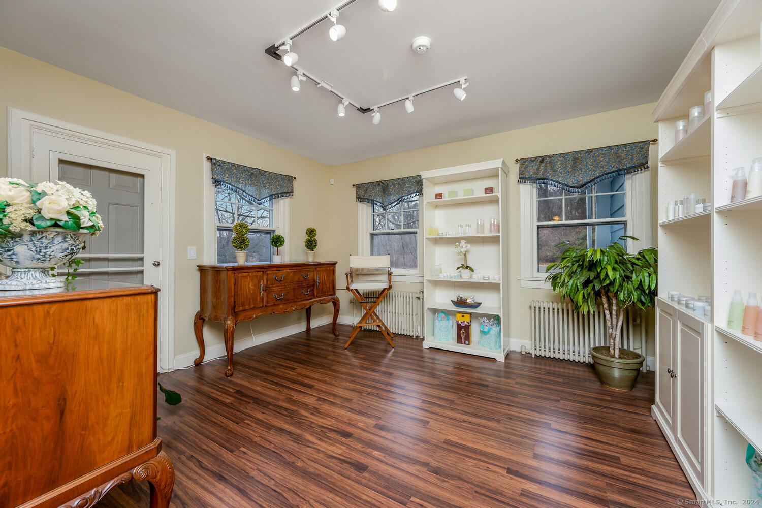 475 Danbury Road Property Photo 12