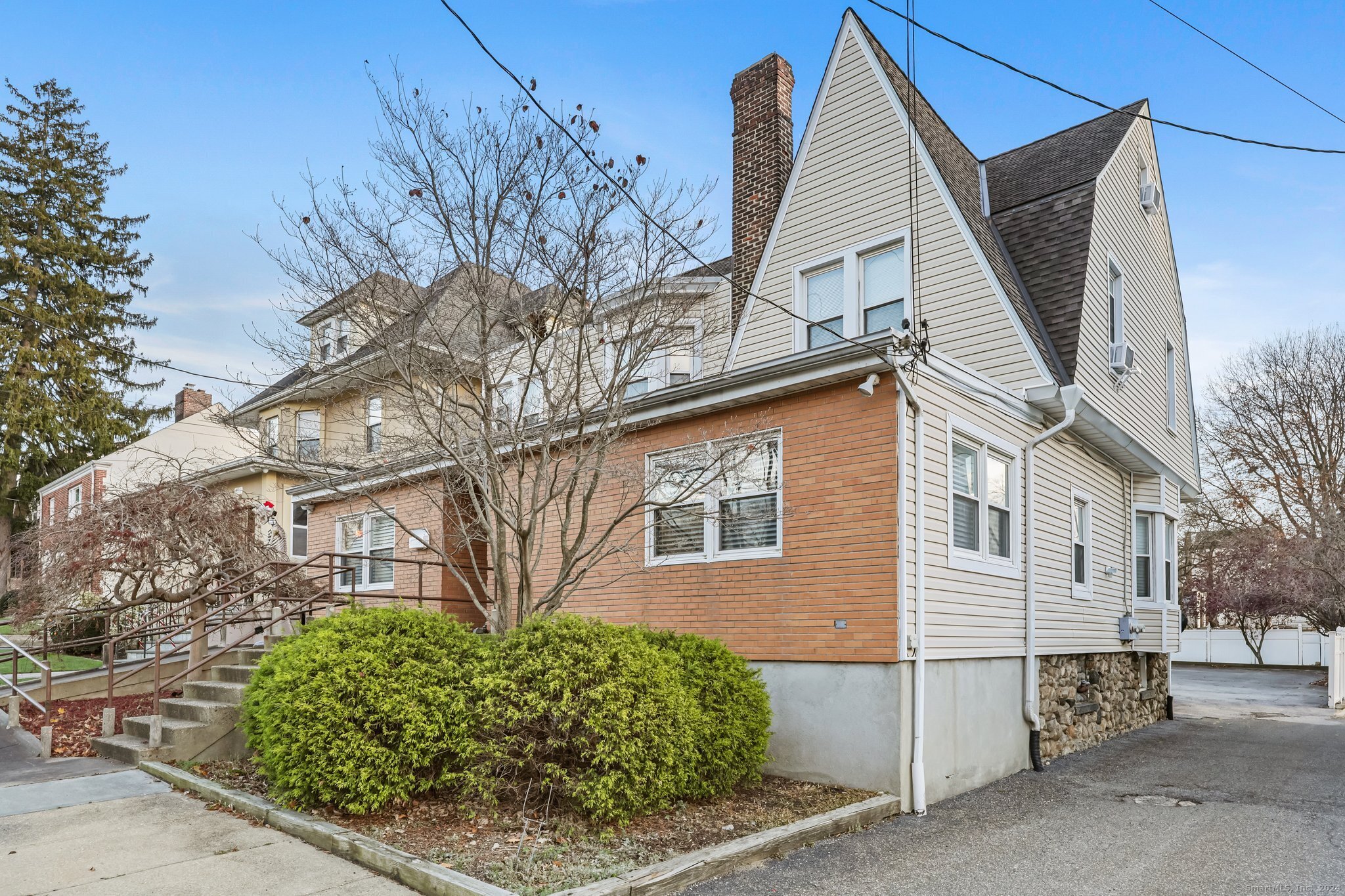 108 Van Guilder Avenue Property Photo 1