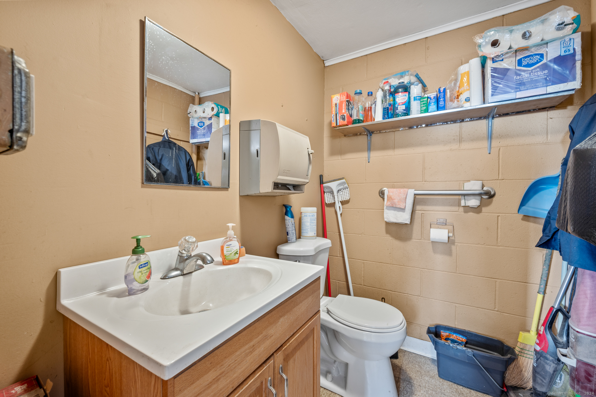 15 King Spring Road Property Photo 32