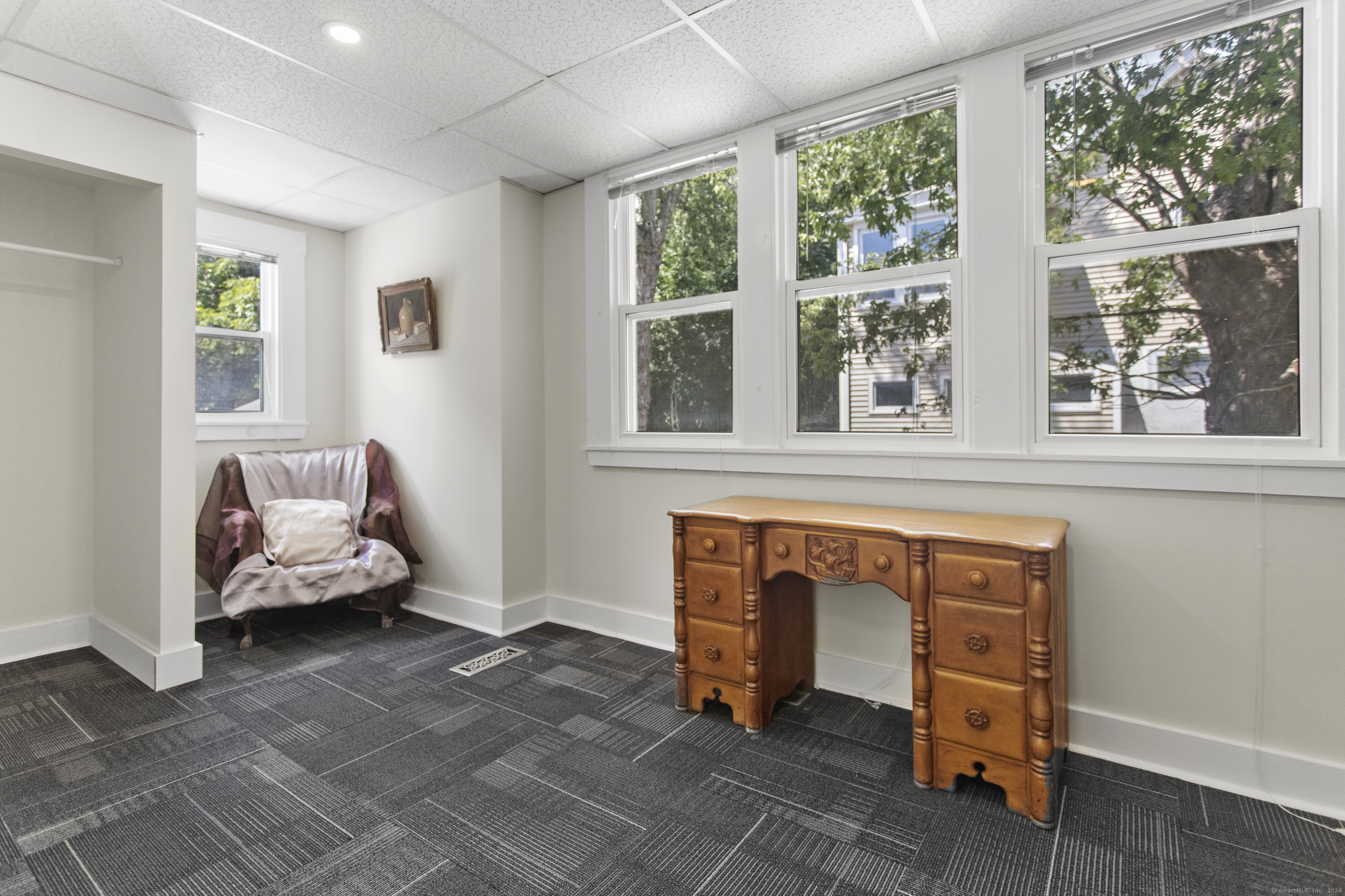 341 Montauk Avenue Property Photo 15