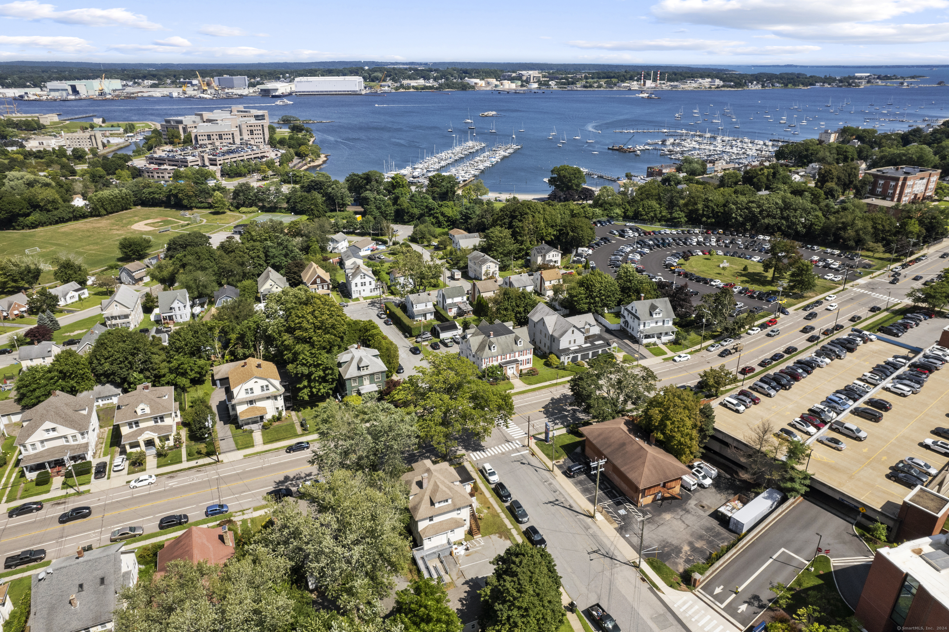 341 Montauk Avenue Property Photo 18