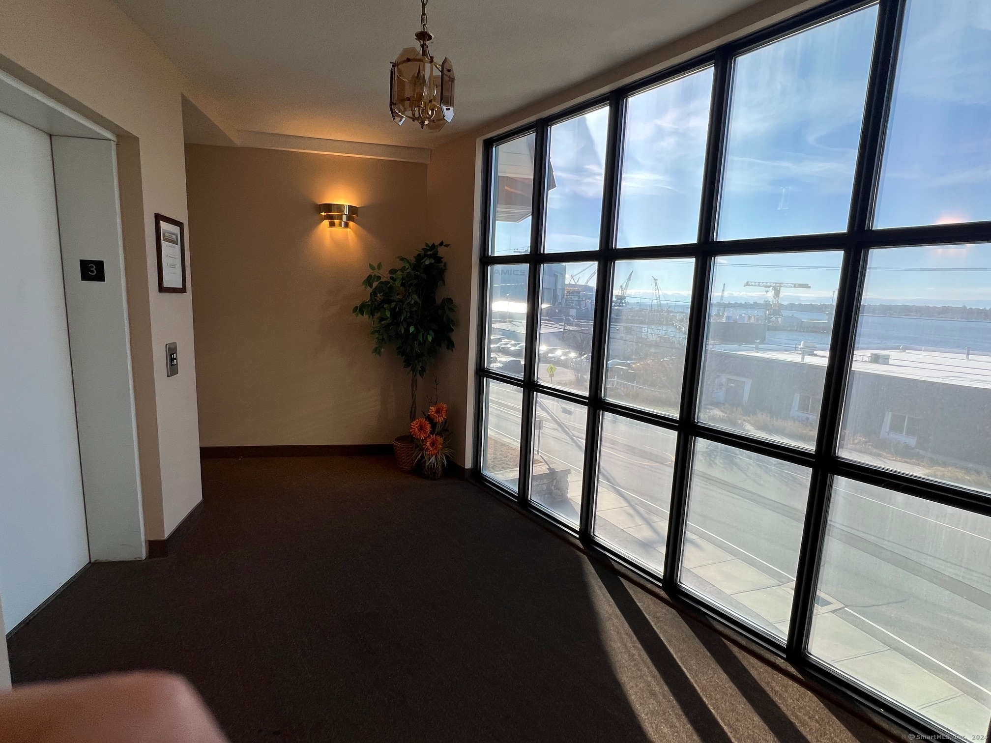 402 Thames Street Property Photo 23