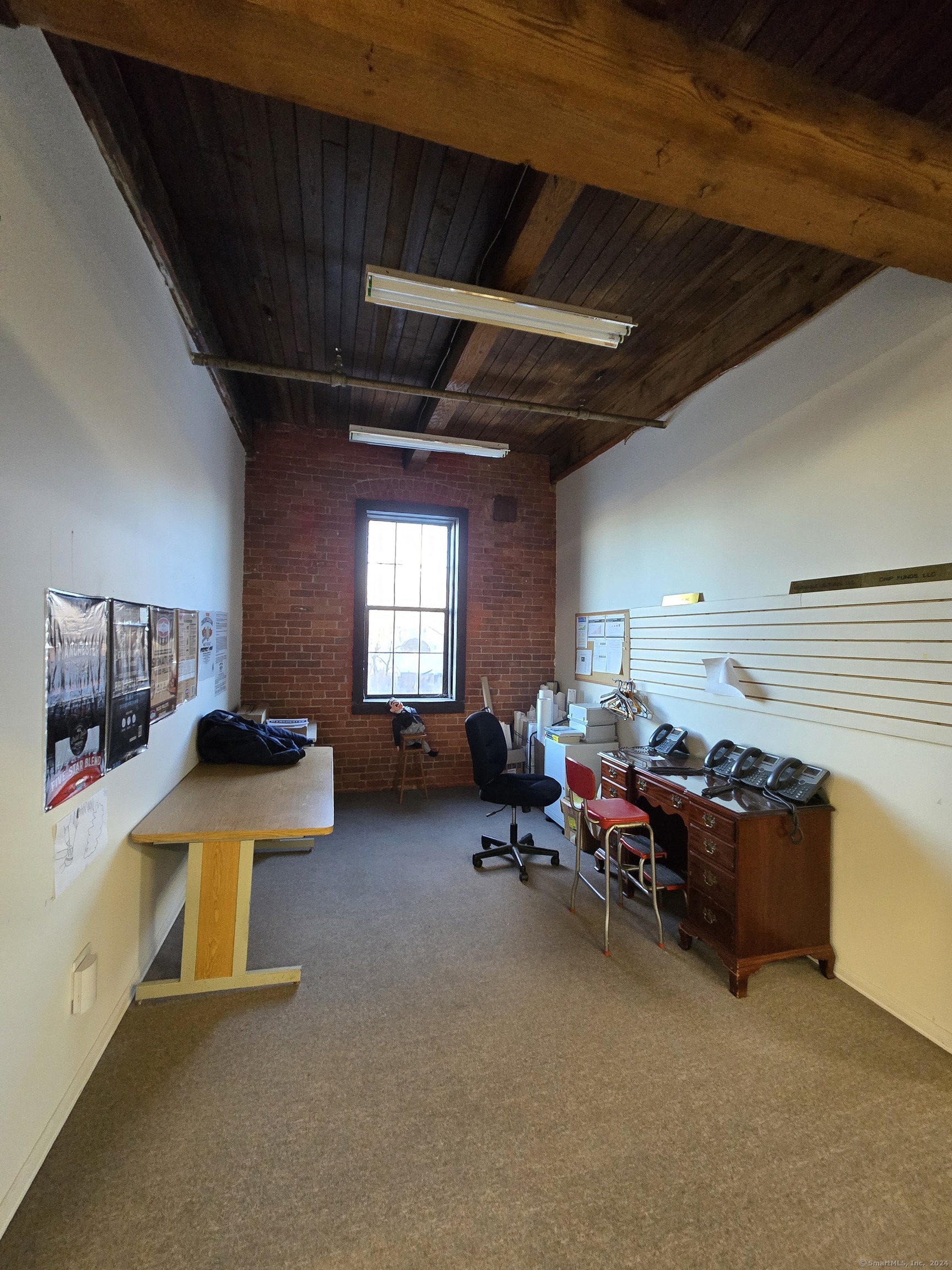 35 Oakland Street Property Photo 12