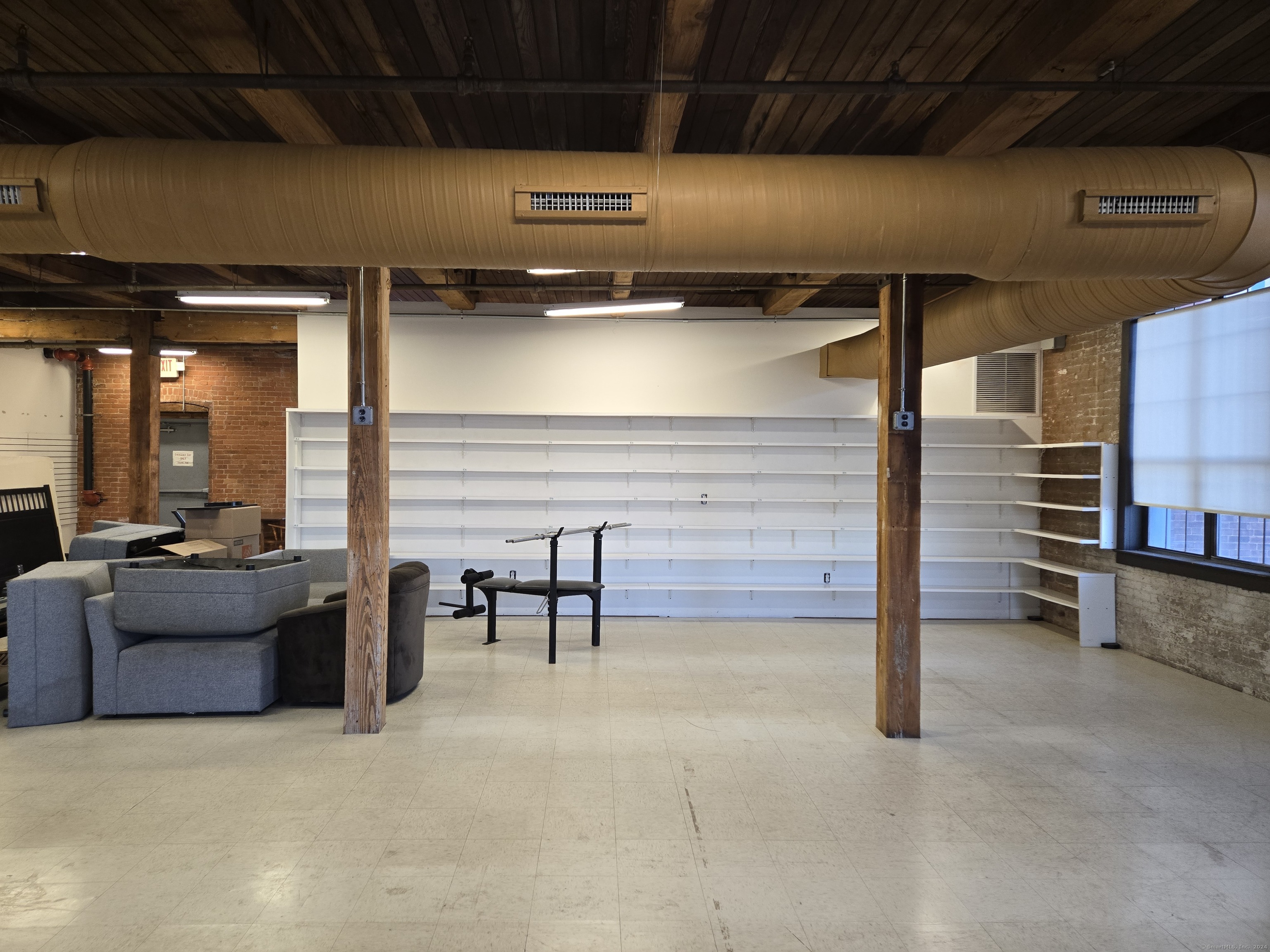 35 Oakland Street Property Photo 15