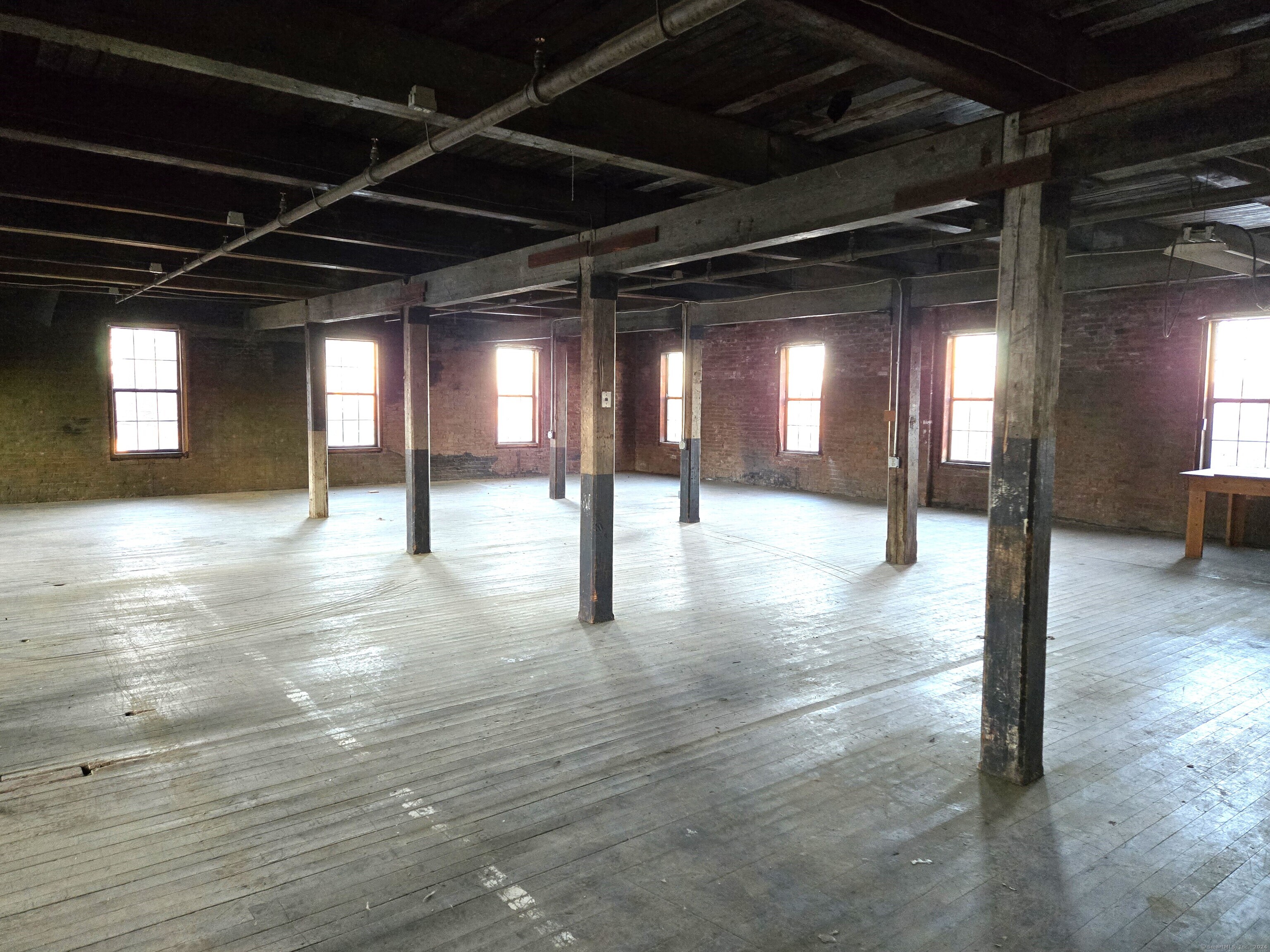 35 Oakland Street Property Photo 25