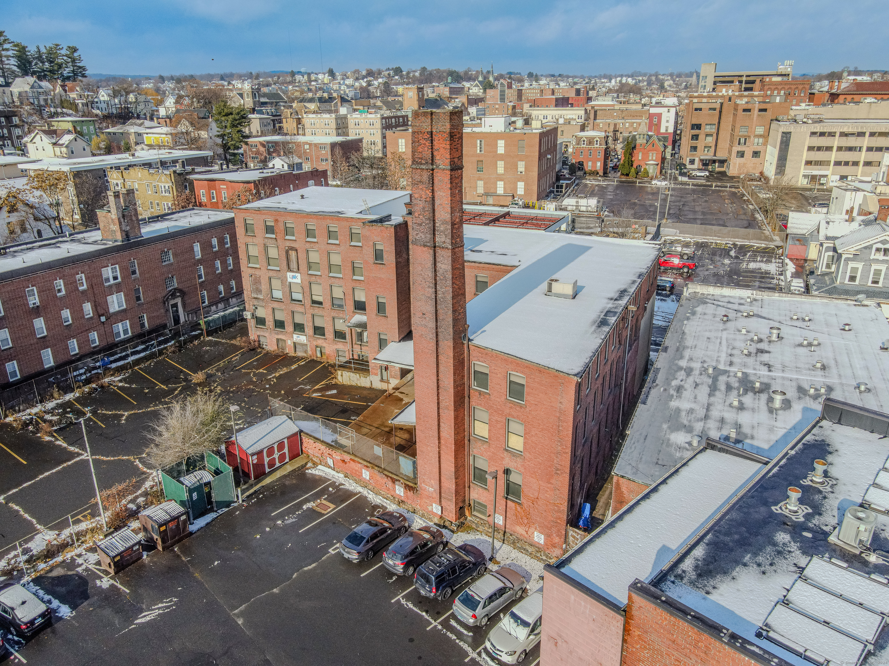34 Walnut Street Property Photo 14