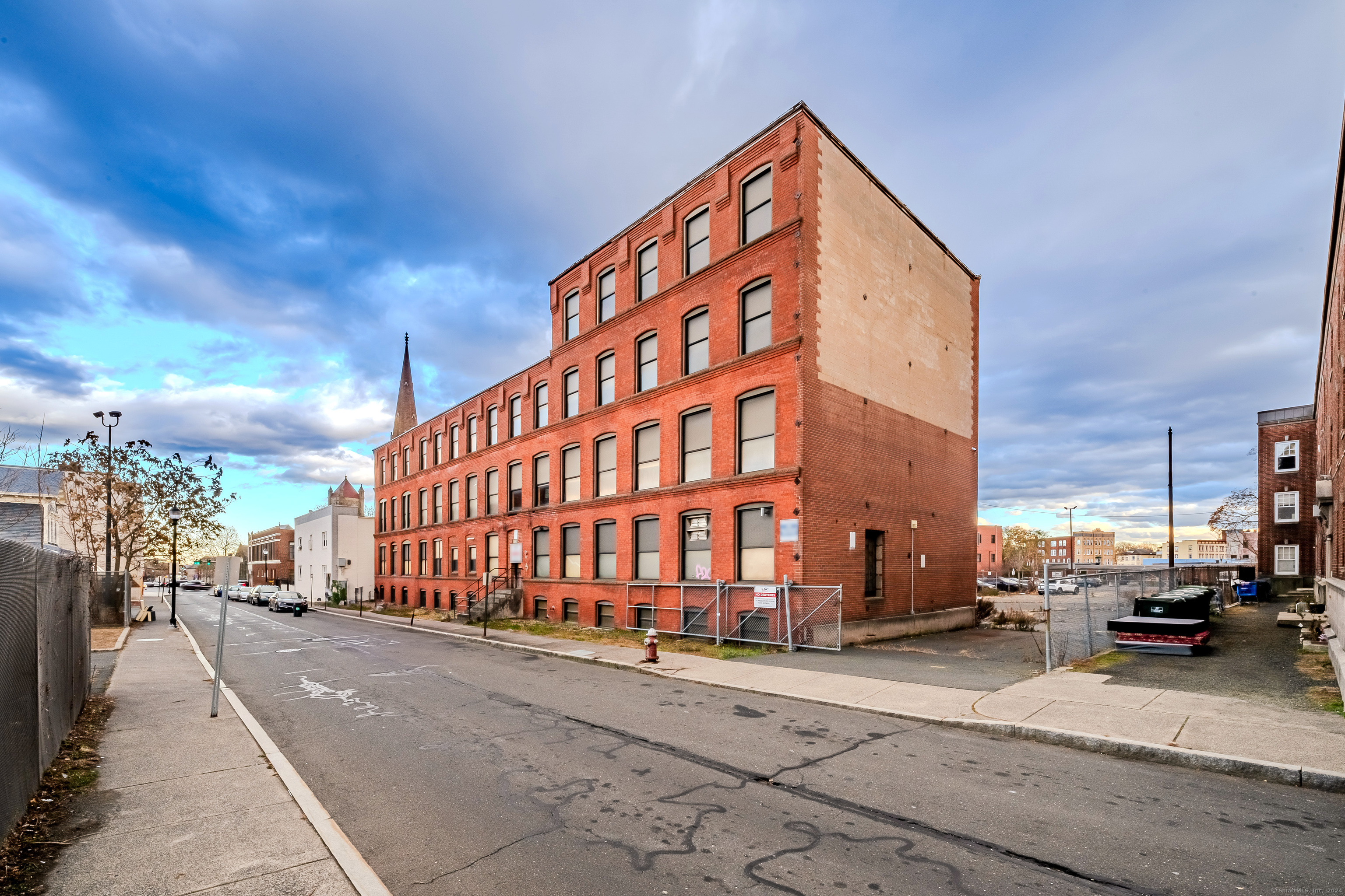 34 Walnut Street Property Photo 21