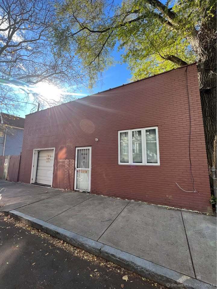 24 Downes Street Property Photo 1