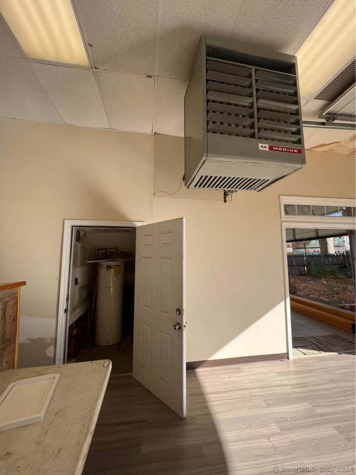 24 Downes Street Property Photo 10