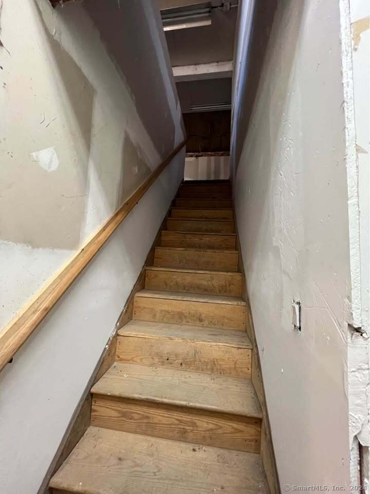 24 Downes Street Property Photo 12