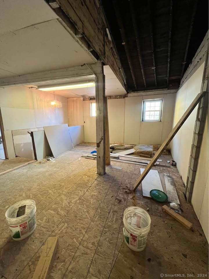 24 Downes Street Property Photo 14