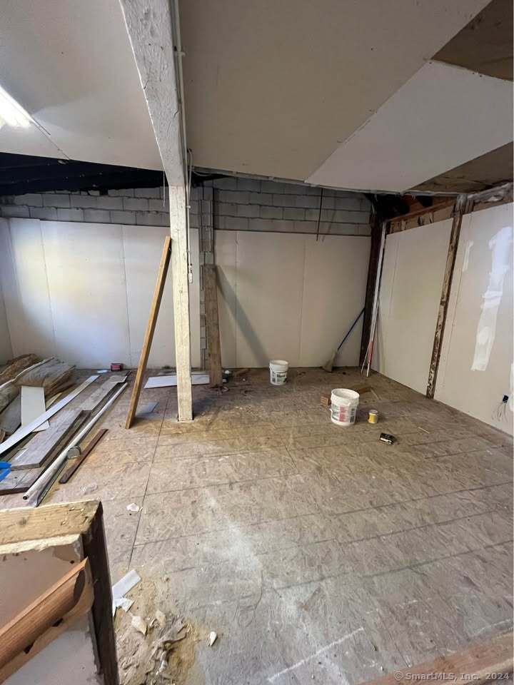 24 Downes Street Property Photo 18