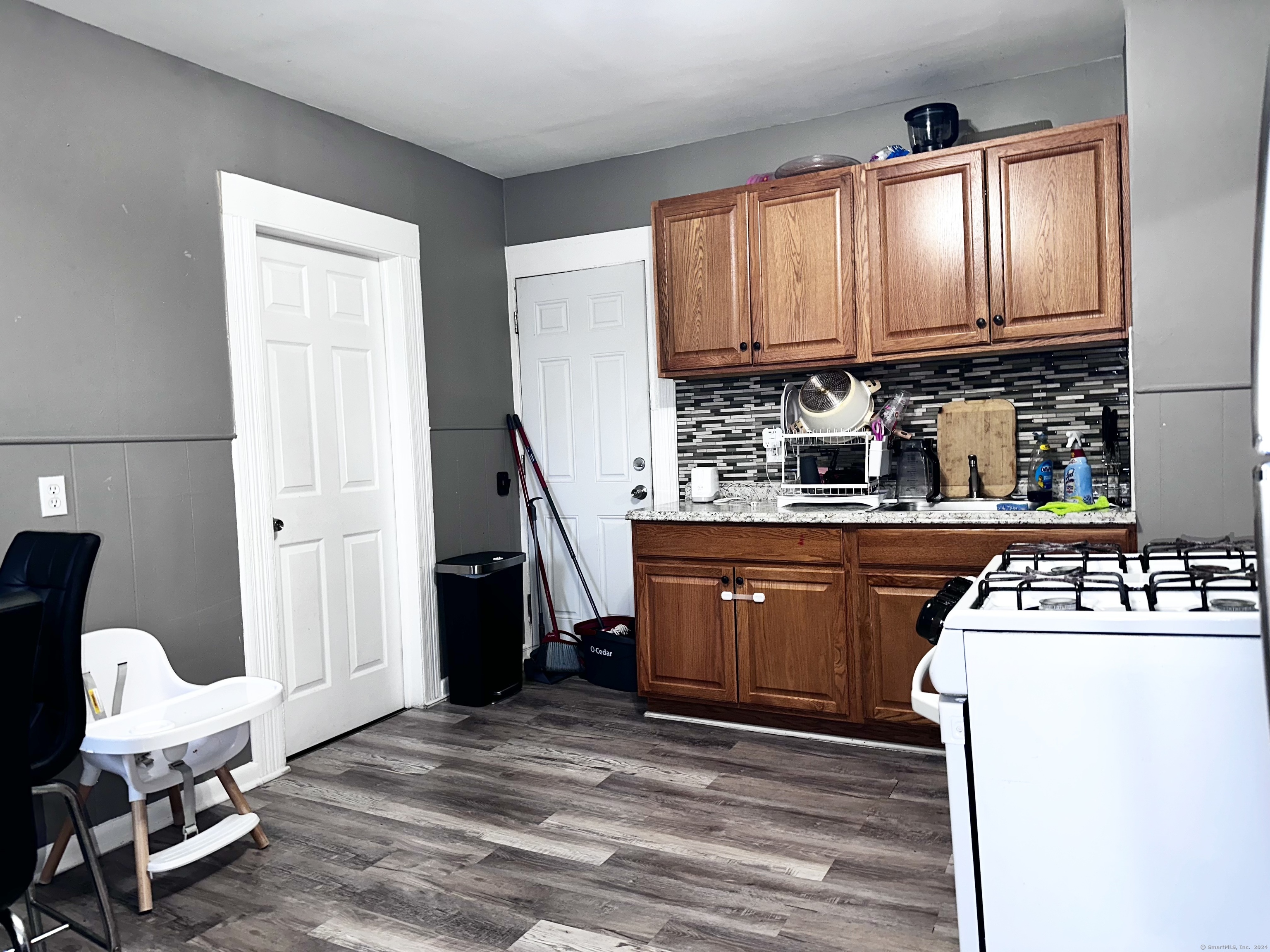 252 Lindley Street Property Photo 18