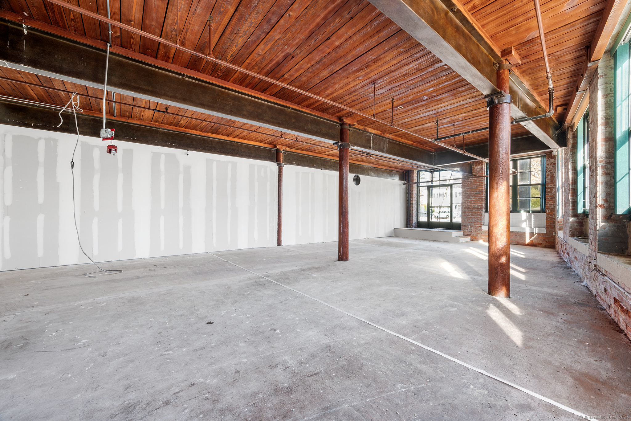 11 Main 1d Street Property Photo 7