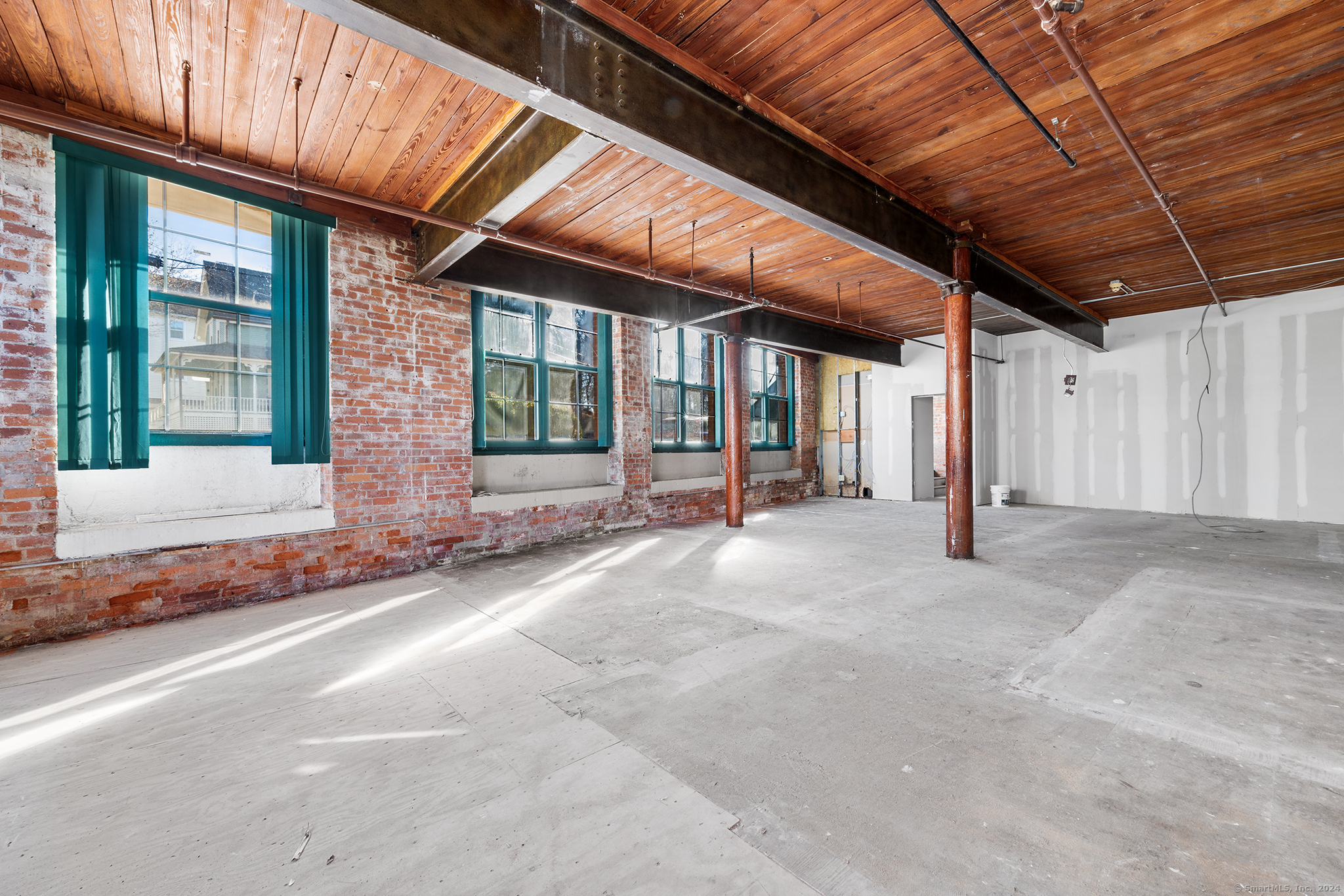 11 Main 1d Street Property Photo 8