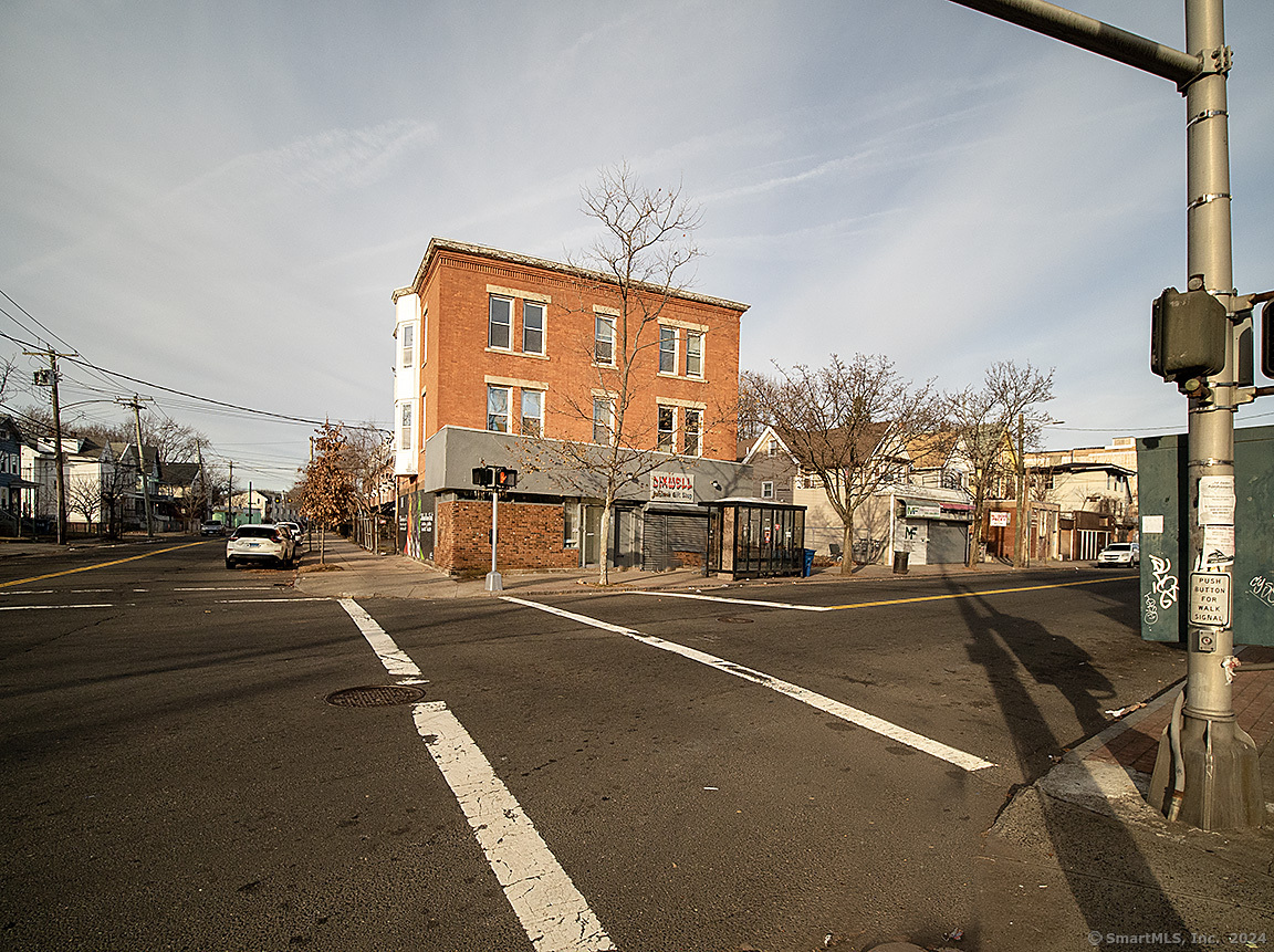 288 Dixwell Avenue Property Photo 3