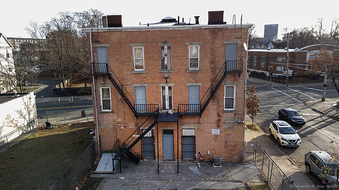 288 Dixwell Avenue Property Photo 8