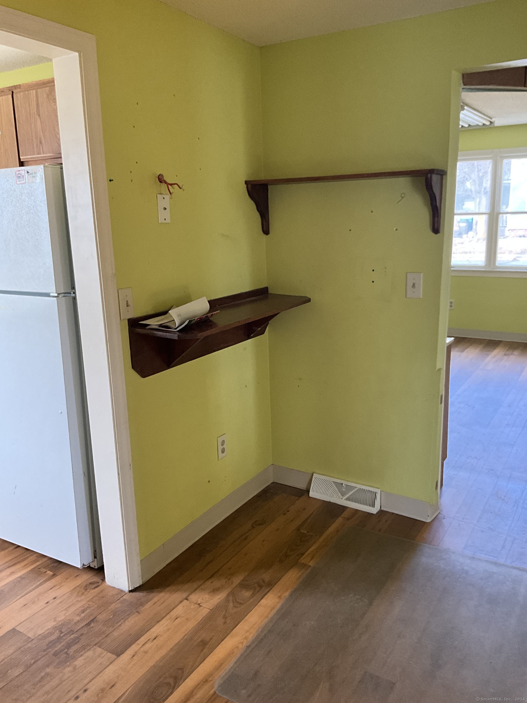 358 Hartford Road Property Photo 6