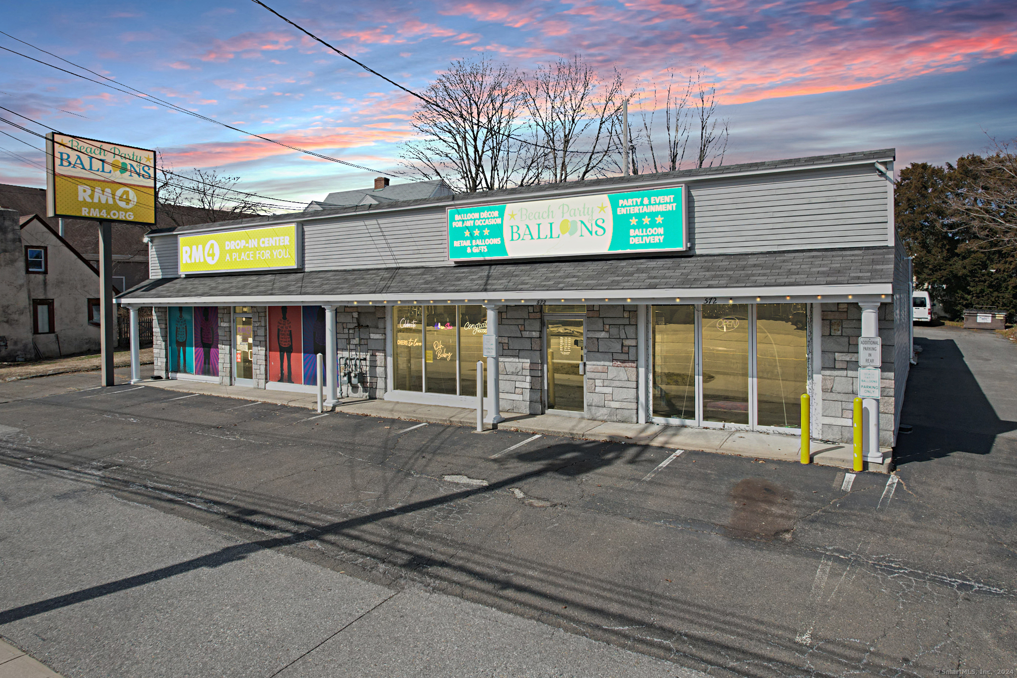 572 Boston Post Road Property Photo 1