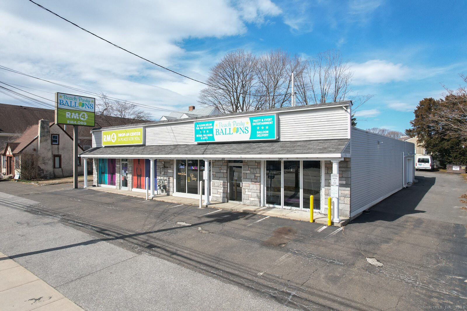 572 Boston Post Road Property Photo 15