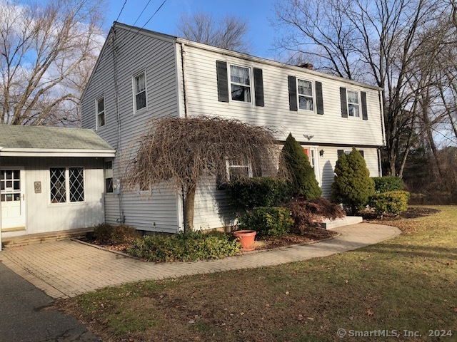 76 Deming Street Property Photo 3