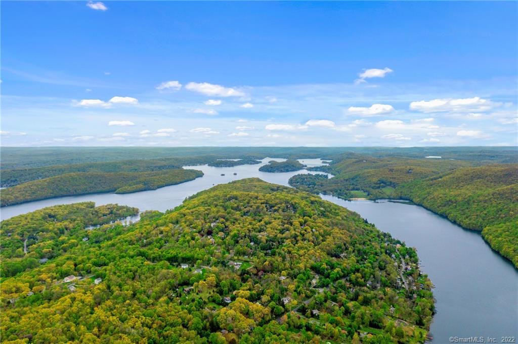 Wagon Wheel Road Property Photo 9