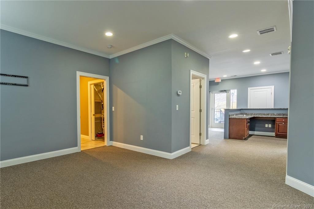 447 Naubuc B Street Property Photo 2