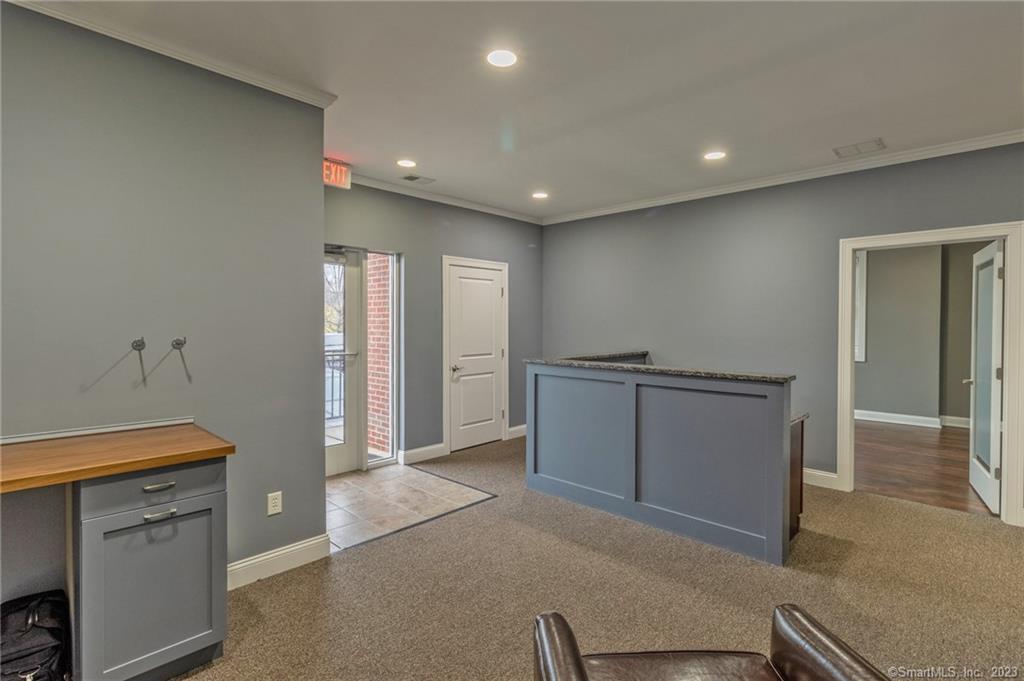 447 Naubuc B Street Property Photo 4