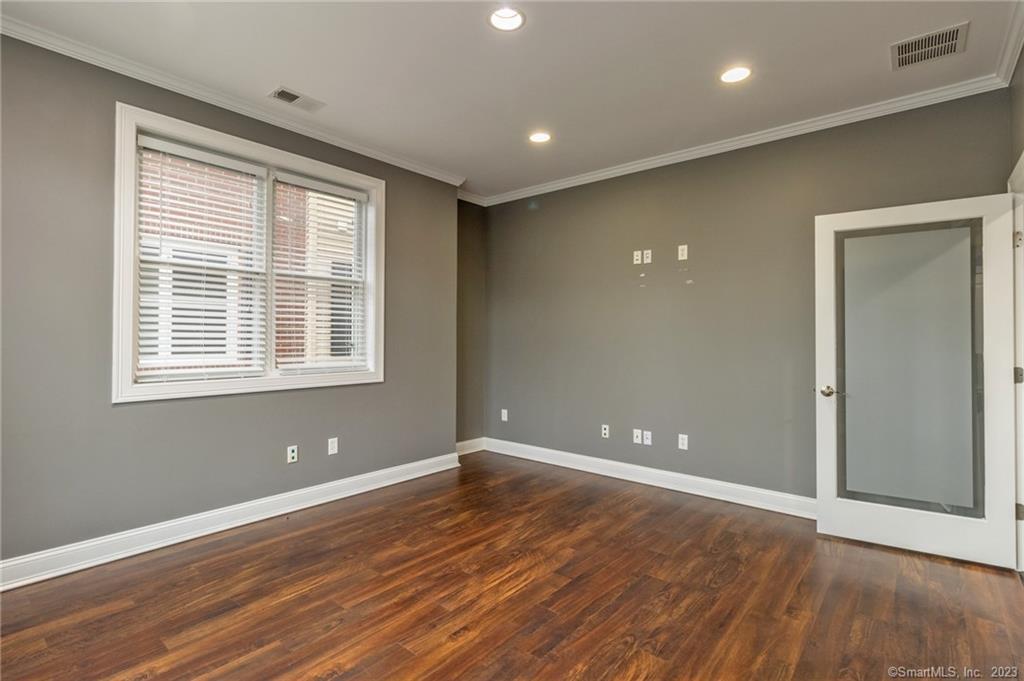 447 Naubuc B Street Property Photo 8