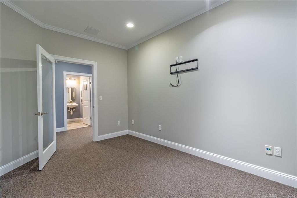 447 Naubuc B Street Property Photo 12