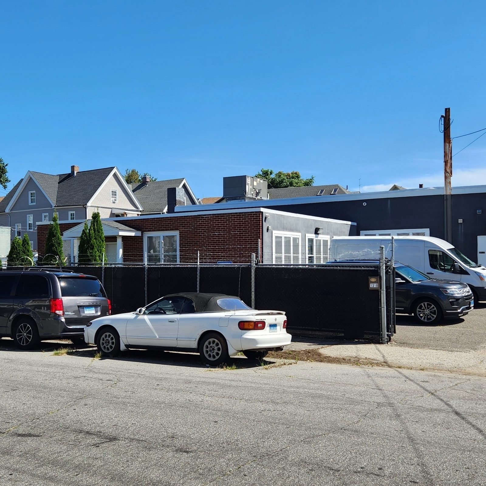 1318 Kossuth Street Property Photo 2