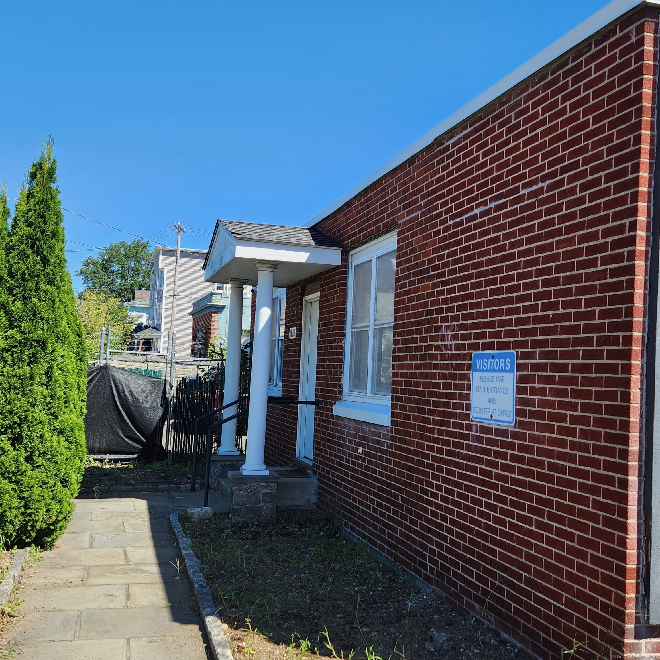 1318 Kossuth Street Property Photo 5