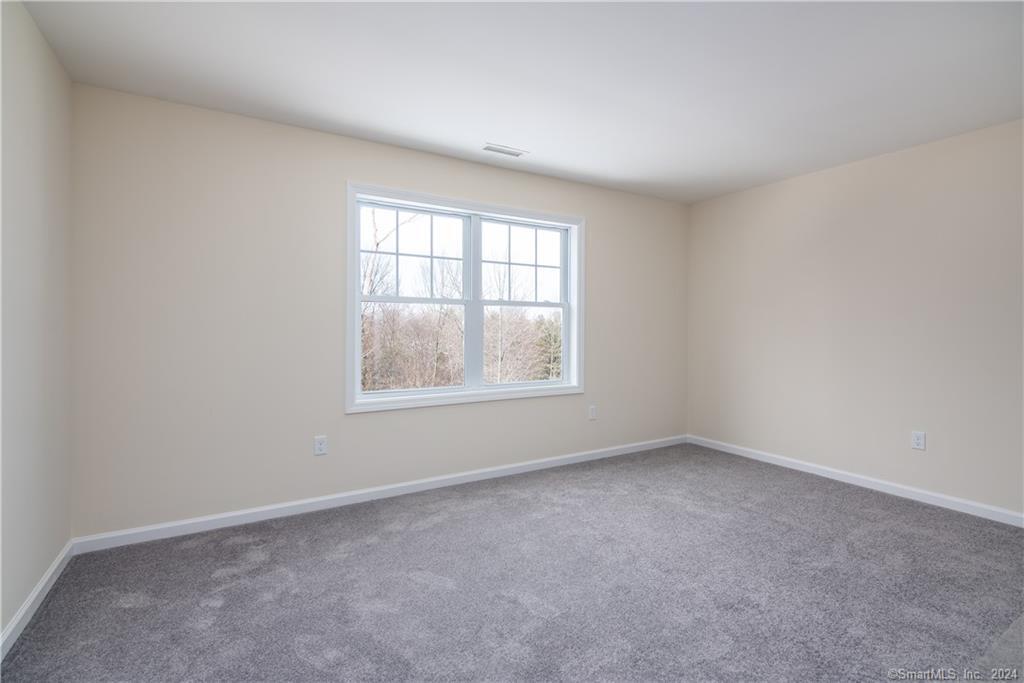 64 Belvedere (broadmoor) Drive Property Photo 13