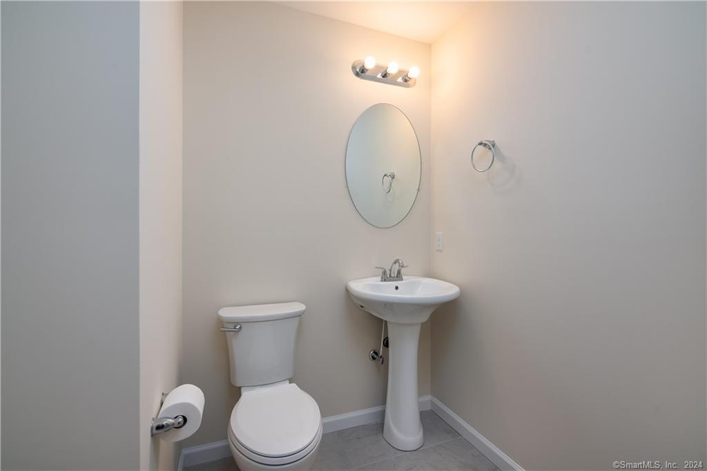 64 Belvedere (broadmoor) Drive Property Photo 15