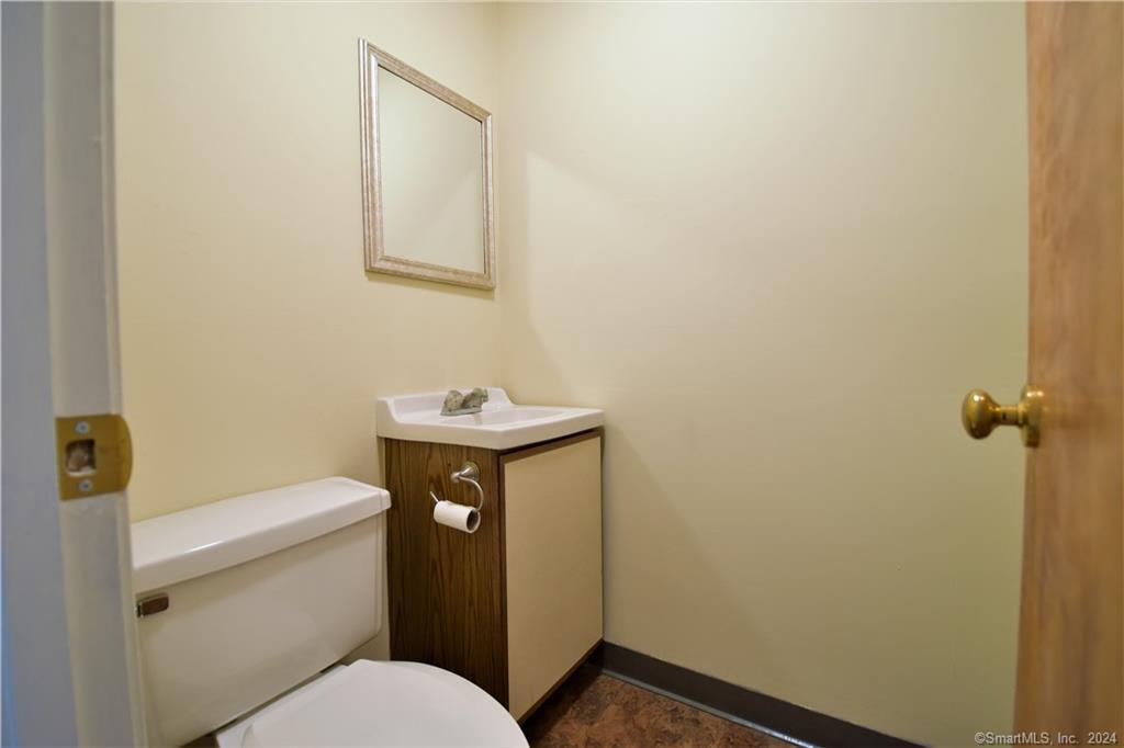 25 Main South 1st Fl Street Property Photo 11