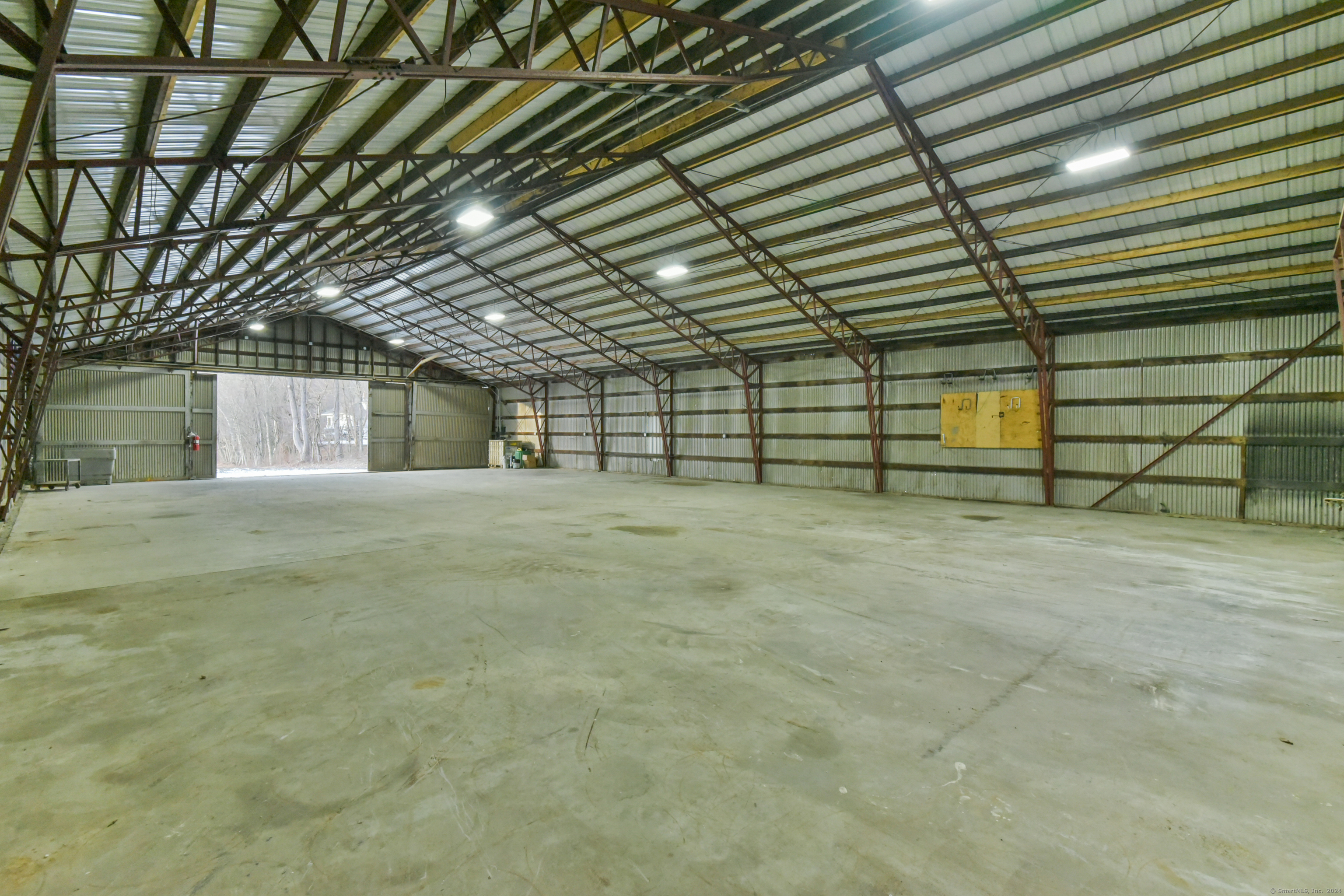 459 Thompson Road Property Photo 9