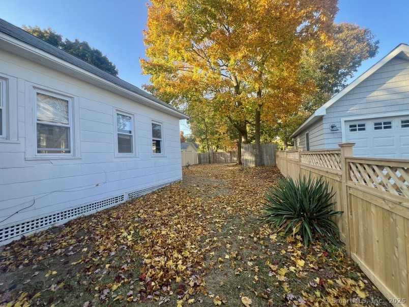 6 Warren Drive Property Photo 5