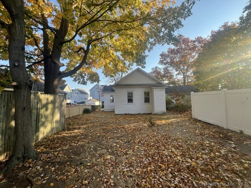 6 Warren Drive Property Photo 7