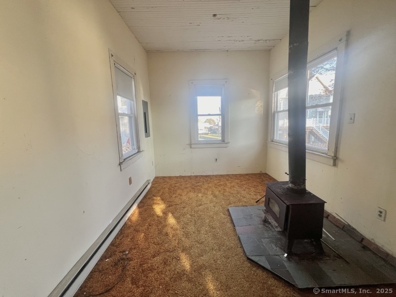 6 Warren Drive Property Photo 8