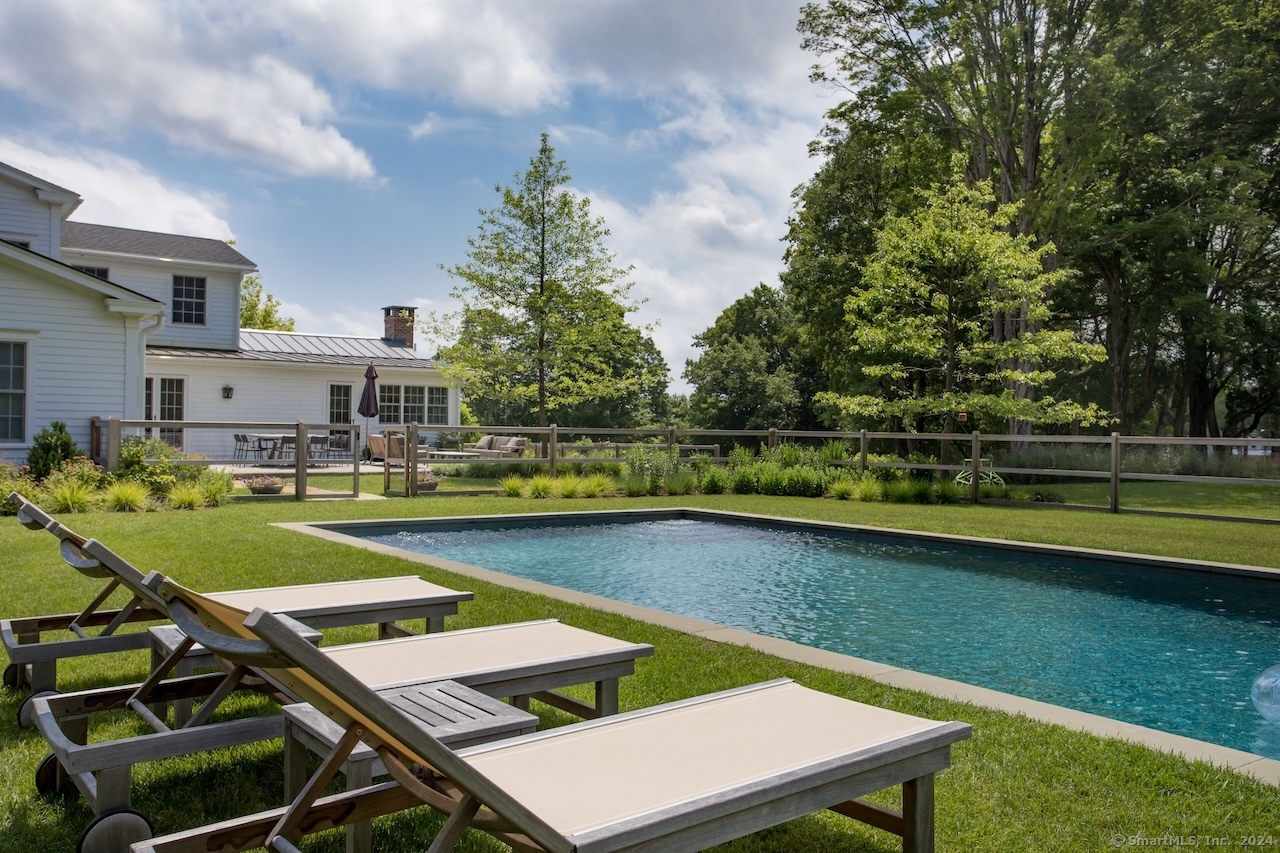 245 & 251 Belgo Road Property Photo 13