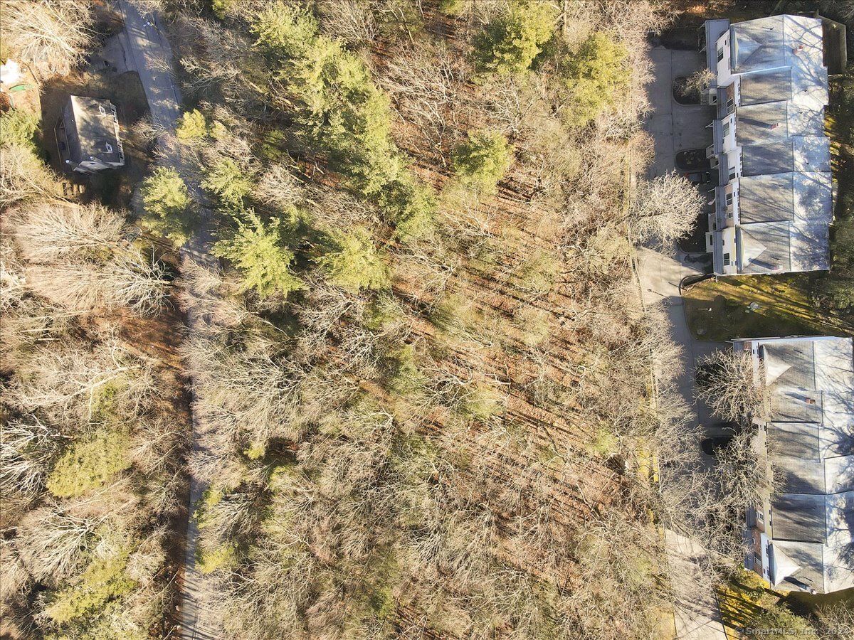000 Newfield Road Property Photo 2